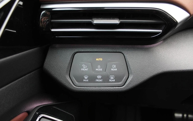 Volkswagen ID.4 cena 149900 przebieg: 18744, rok produkcji 2022 z Krzepice małe 742